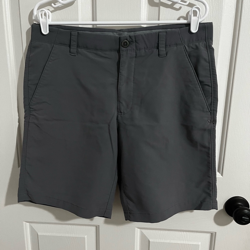 Under Armour Men’s Golf Shorts - Size 34